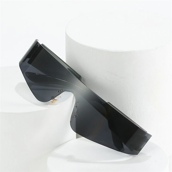 Y2K Wrap Around Sunglasses